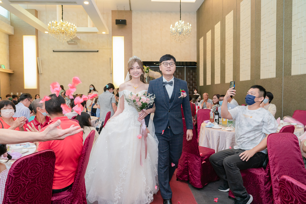 婚禮紀錄、婚攝、婚禮錄影、婚禮拍照、婚錄、婚紗攝影、婚禮攝影師、高雄婚攝、台南婚攝、台中婚攝、台北婚攝、高雄婚錄、台南婚錄