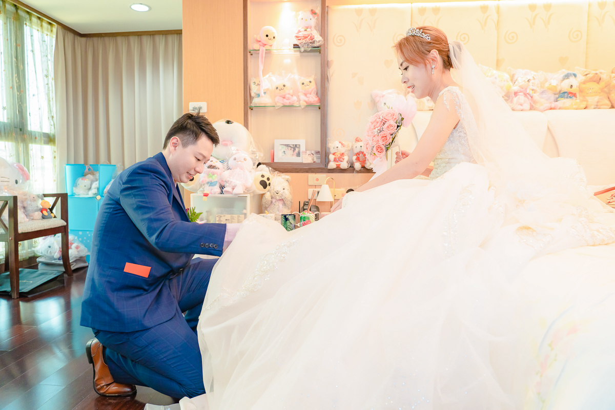 婚禮紀錄、婚攝、婚禮錄影、婚禮拍照、婚錄、婚紗攝影、婚禮攝影師、高雄婚攝、台南婚攝、台中婚攝、台北婚攝、高雄婚錄、台南婚錄