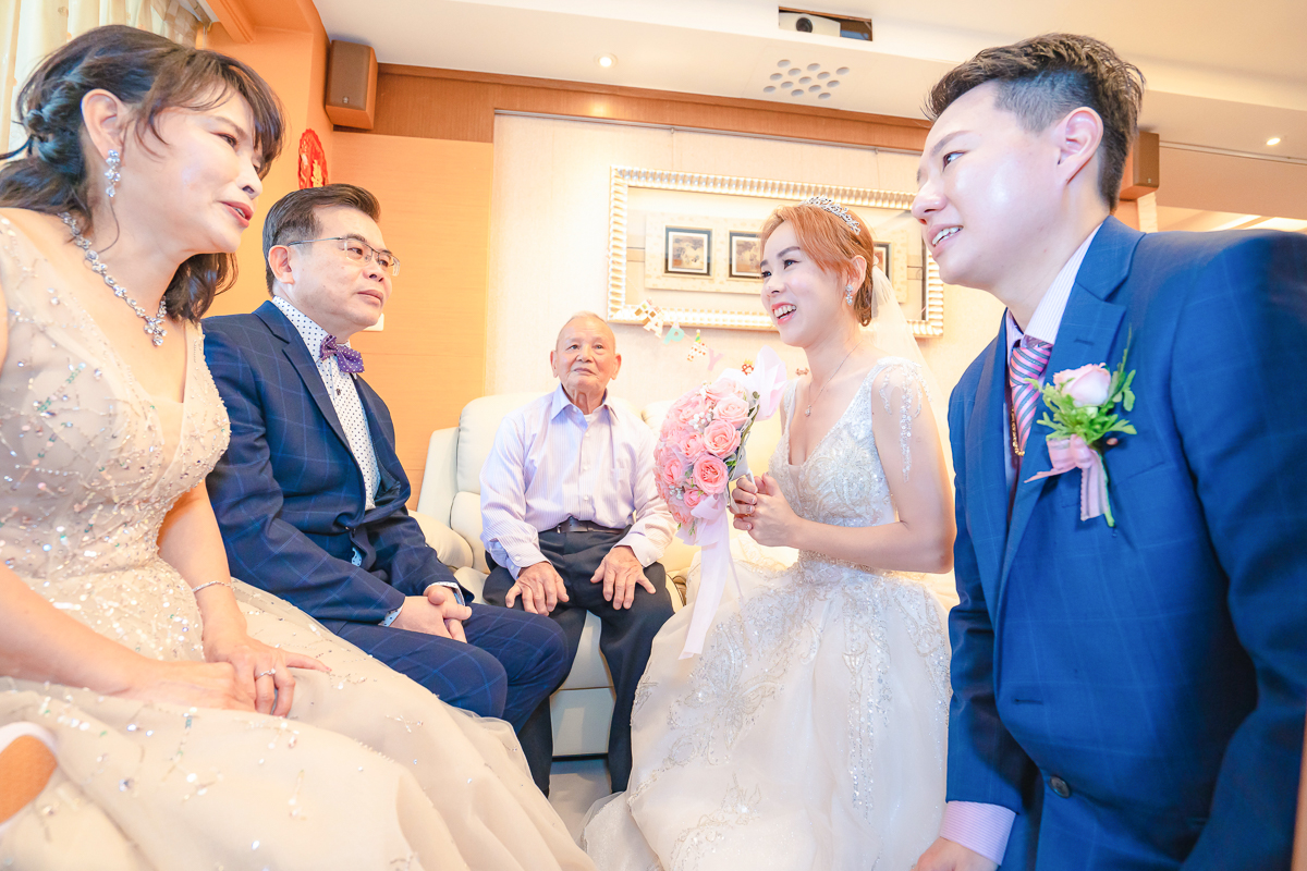 婚禮紀錄、婚攝、婚禮錄影、婚禮拍照、婚錄、婚紗攝影、婚禮攝影師、高雄婚攝、台南婚攝、台中婚攝、台北婚攝、高雄婚錄、台南婚錄