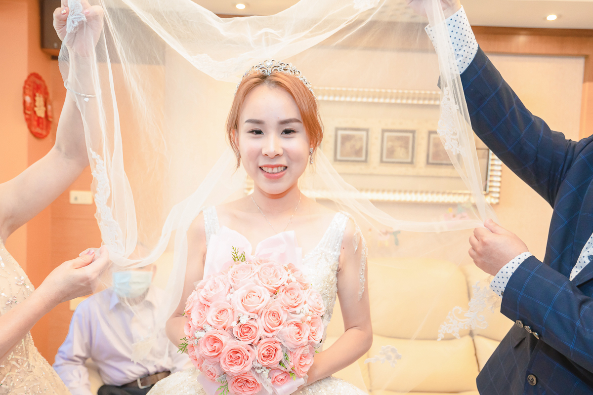 婚禮紀錄、婚攝、婚禮錄影、婚禮拍照、婚錄、婚紗攝影、婚禮攝影師、高雄婚攝、台南婚攝、台中婚攝、台北婚攝、高雄婚錄、台南婚錄