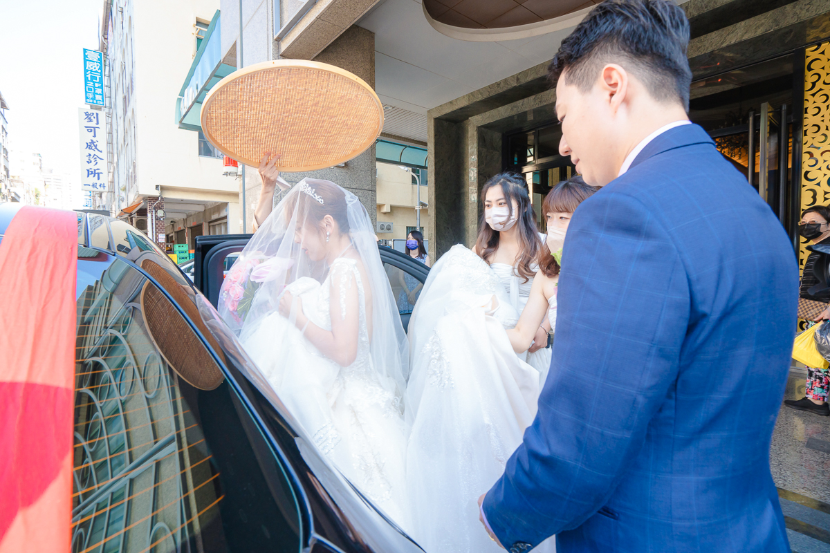 婚禮紀錄、婚攝、婚禮錄影、婚禮拍照、婚錄、婚紗攝影、婚禮攝影師、高雄婚攝、台南婚攝、台中婚攝、台北婚攝、高雄婚錄、台南婚錄