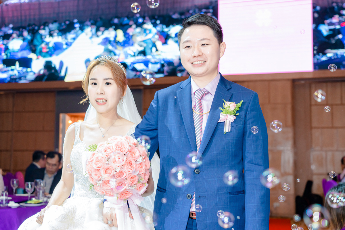 婚禮紀錄、婚攝、婚禮錄影、婚禮拍照、婚錄、婚紗攝影、婚禮攝影師、高雄婚攝、台南婚攝、台中婚攝、台北婚攝、高雄婚錄、台南婚錄