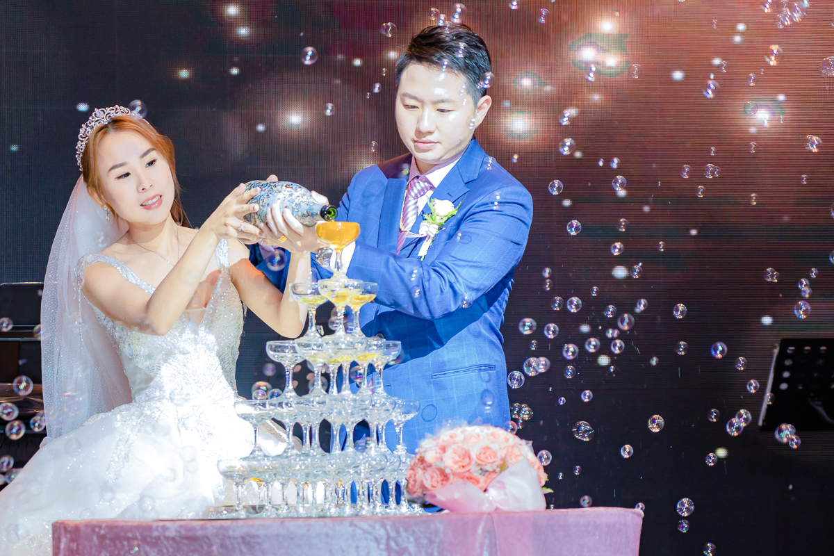 婚禮紀錄、婚攝、婚禮錄影、婚禮拍照、婚錄、婚紗攝影、婚禮攝影師、高雄婚攝、台南婚攝、台中婚攝、台北婚攝、高雄婚錄、台南婚錄
