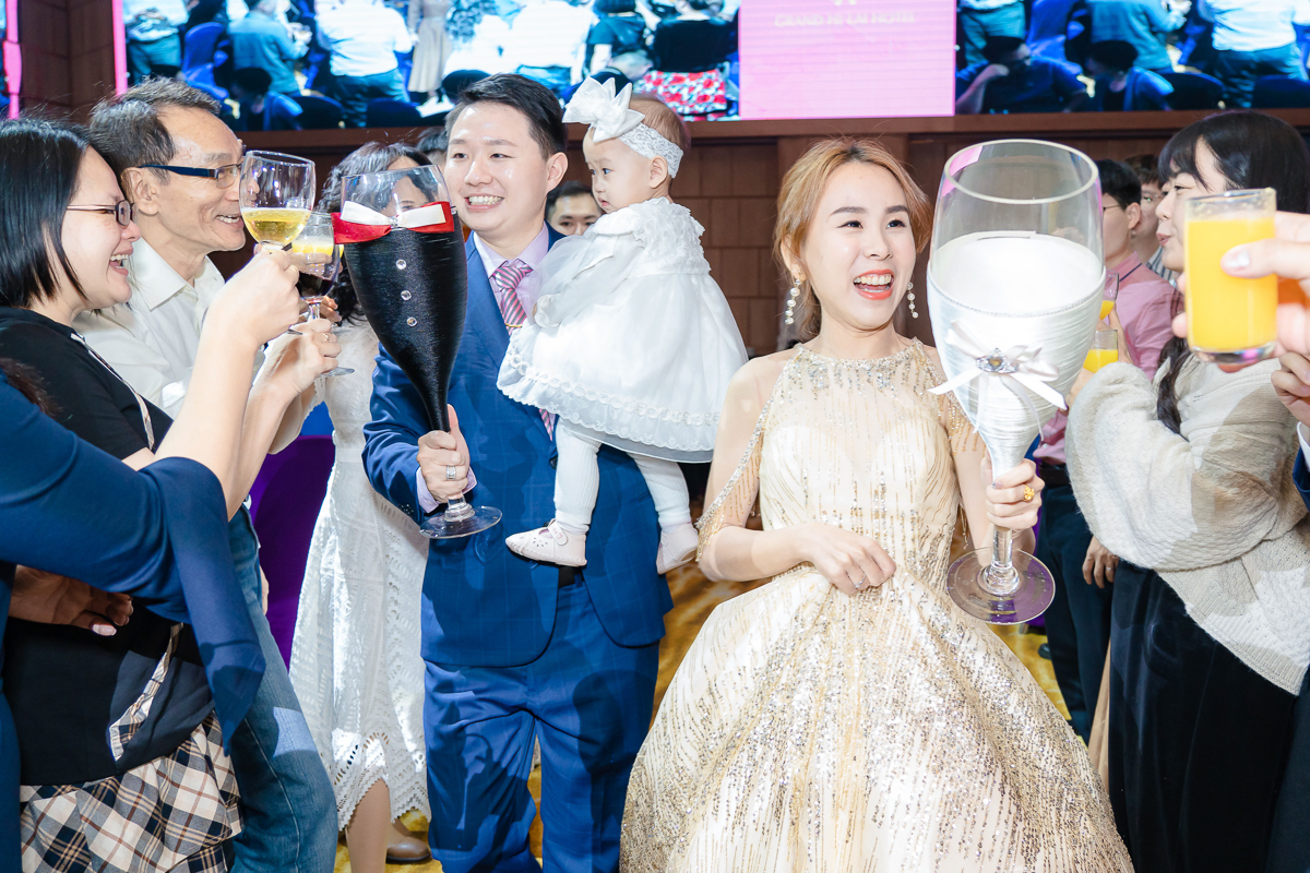 婚禮紀錄、婚攝、婚禮錄影、婚禮拍照、婚錄、婚紗攝影、婚禮攝影師、高雄婚攝、台南婚攝、台中婚攝、台北婚攝、高雄婚錄、台南婚錄