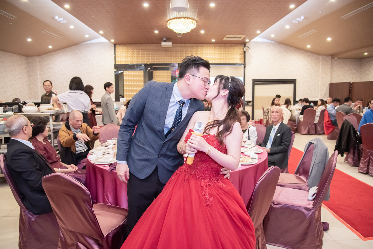 婚禮紀錄、婚攝、婚禮錄影、婚禮拍照、婚錄、婚紗攝影、婚禮攝影師、高雄婚攝、台南婚攝、台中婚攝、台北婚攝、高雄婚錄、台南婚錄