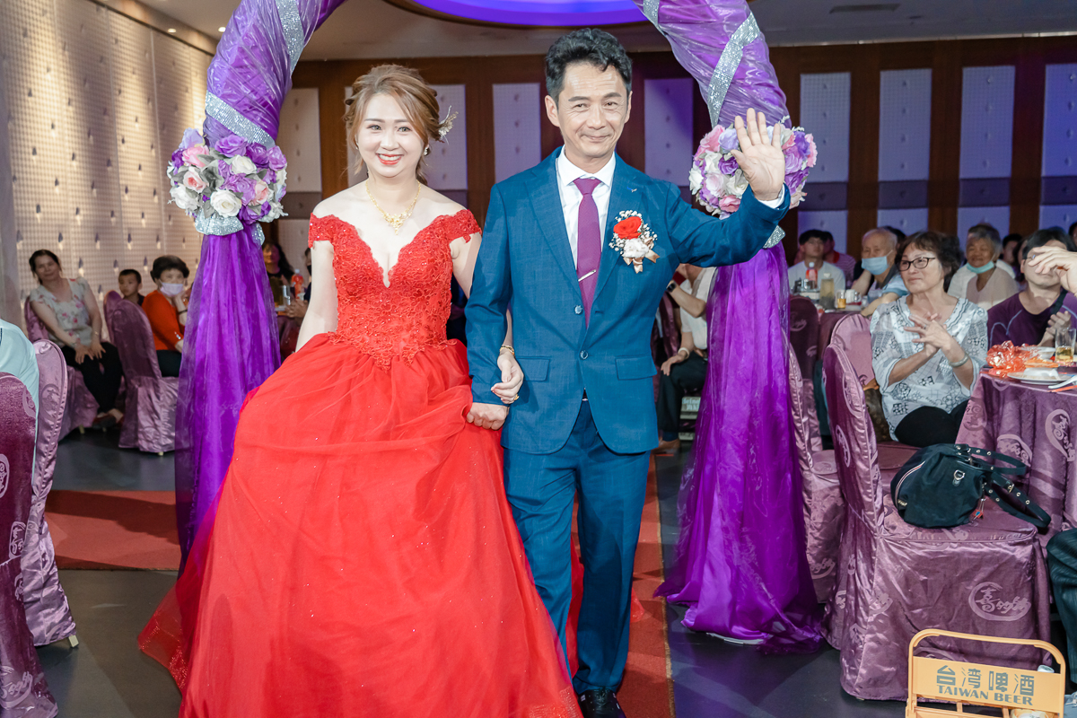 婚禮紀錄、婚攝、婚禮錄影、婚禮拍照、婚錄、婚紗攝影、婚禮攝影師、高雄婚攝、台南婚攝、台中婚攝、台北婚攝、高雄婚錄、台南婚錄