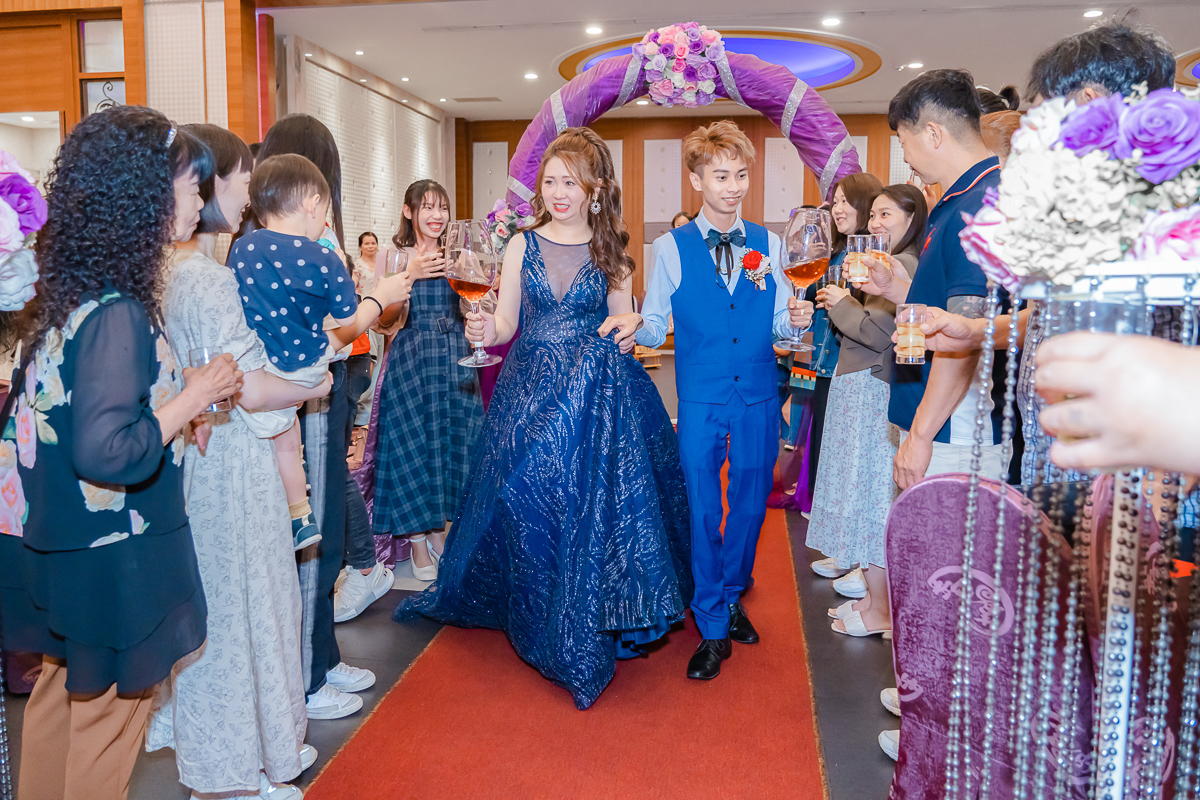 婚禮紀錄、婚攝、婚禮錄影、婚禮拍照、婚錄、婚紗攝影、婚禮攝影師、高雄婚攝、台南婚攝、台中婚攝、台北婚攝、高雄婚錄、台南婚錄