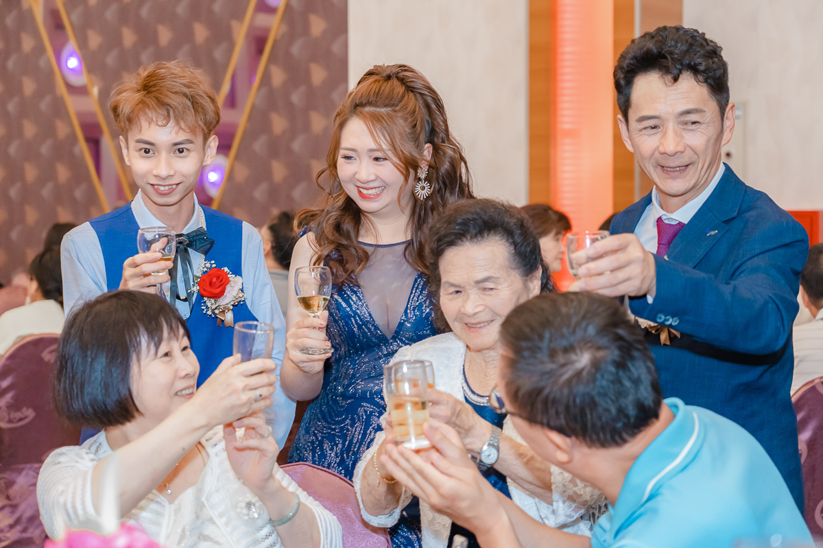 婚禮紀錄、婚攝、婚禮錄影、婚禮拍照、婚錄、婚紗攝影、婚禮攝影師、高雄婚攝、台南婚攝、台中婚攝、台北婚攝、高雄婚錄、台南婚錄