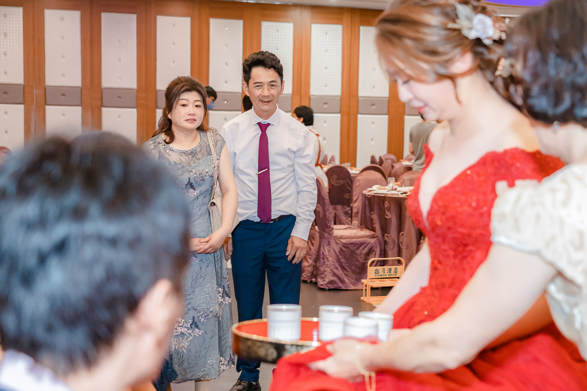 婚禮紀錄、婚攝、婚禮錄影、婚禮拍照、婚錄、婚紗攝影、婚禮攝影師、高雄婚攝、台南婚攝、台中婚攝、台北婚攝、高雄婚錄、台南婚錄