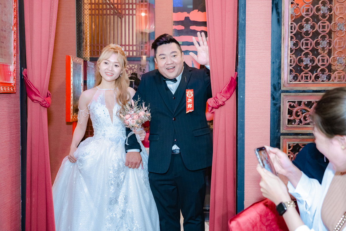 婚禮紀錄、婚攝、婚禮錄影、婚禮拍照、婚錄、婚紗攝影、婚禮攝影師、高雄婚攝、台南婚攝、台中婚攝、台北婚攝、高雄婚錄、台南婚錄